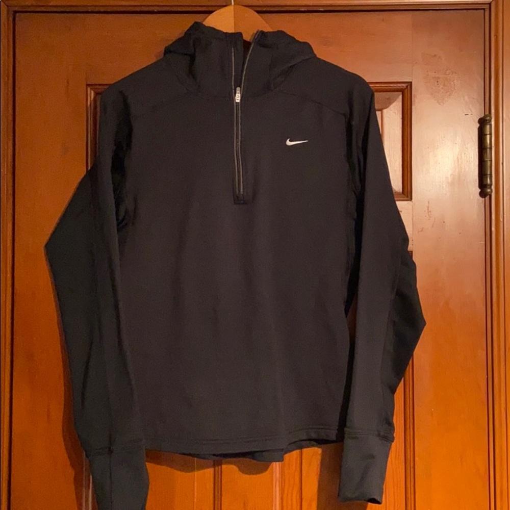 🖤Nike hooded 1/2 zip🖤